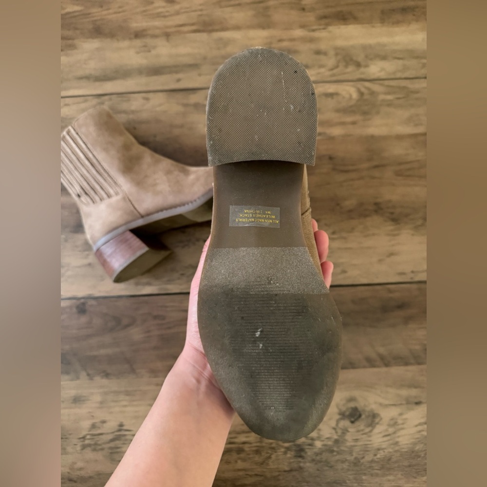 DV Dolce Vita Booties - Picture 4 of 4